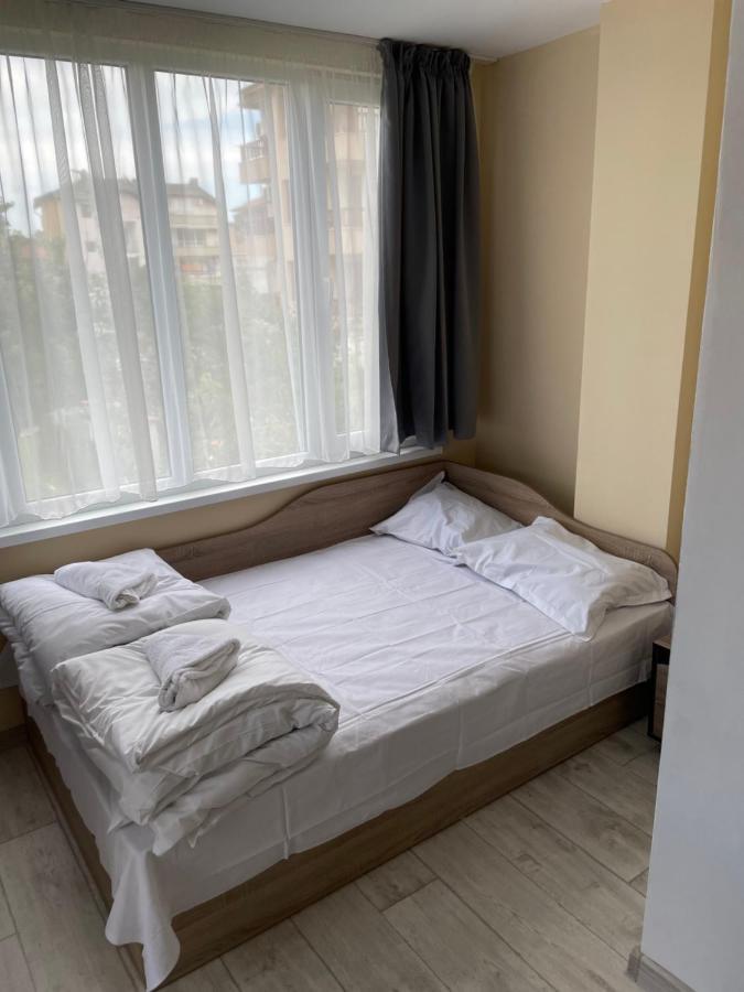 Family Hotel Malibu Черноморец Экстерьер фото