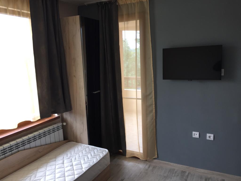 Family Hotel Malibu Черноморец Экстерьер фото