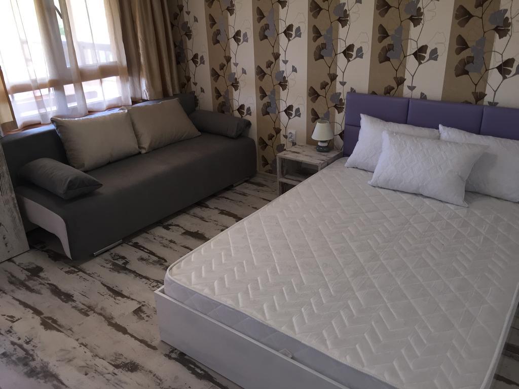 Family Hotel Malibu Черноморец Экстерьер фото